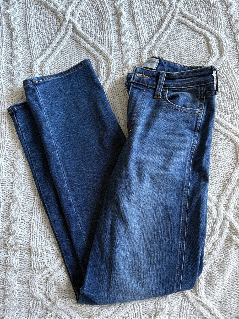 Universal Thread High Rise Everyday Straight Jeans